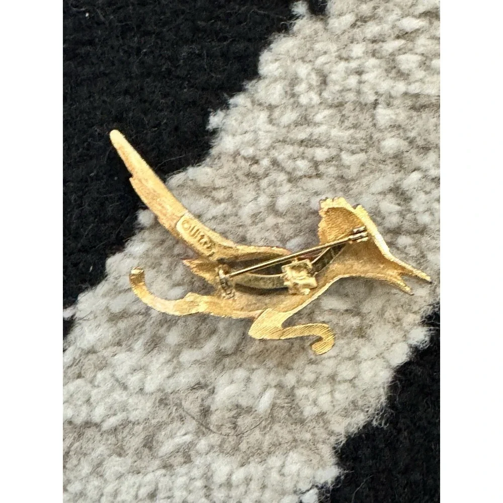 Vintage Signed ULTRA Roadrunner Pink Enamel Figural Pin Brooch Rhinestone‎